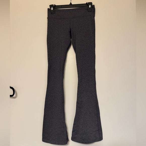 Splits 59 Gray Flared Leggings - Picture 1 of 4
